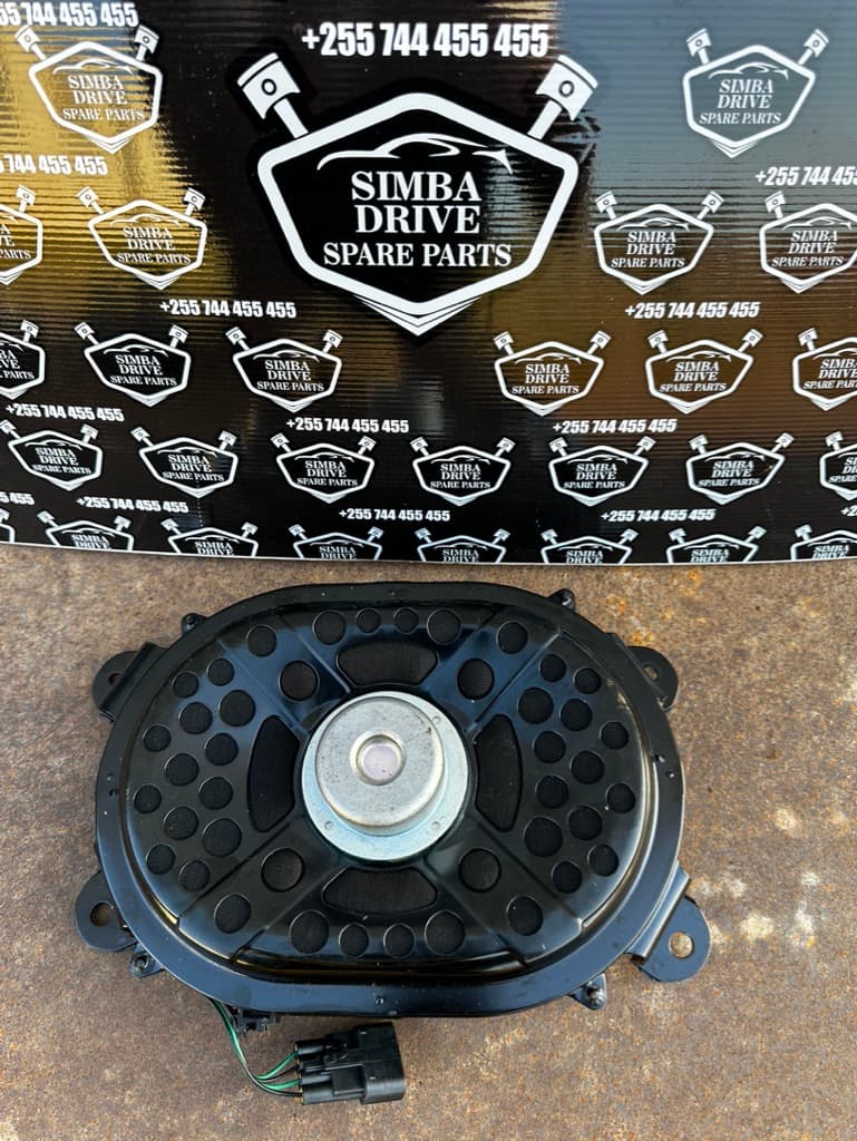 GENUINE LAND ROVER DISCOVERY 5 L462 2017-2025 Subwoofer Speaker