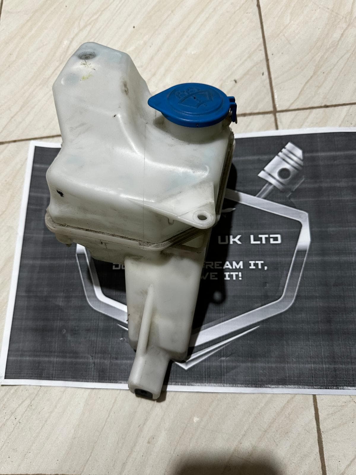 Window Screen Washer Bottle For RANGE ROVER VOGUE 2012-2020