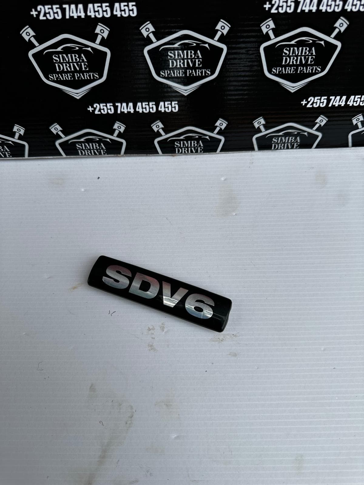 GENUINE LAND ROVER DISCOVERY 5 L462 2019 Boot Badge Emblem