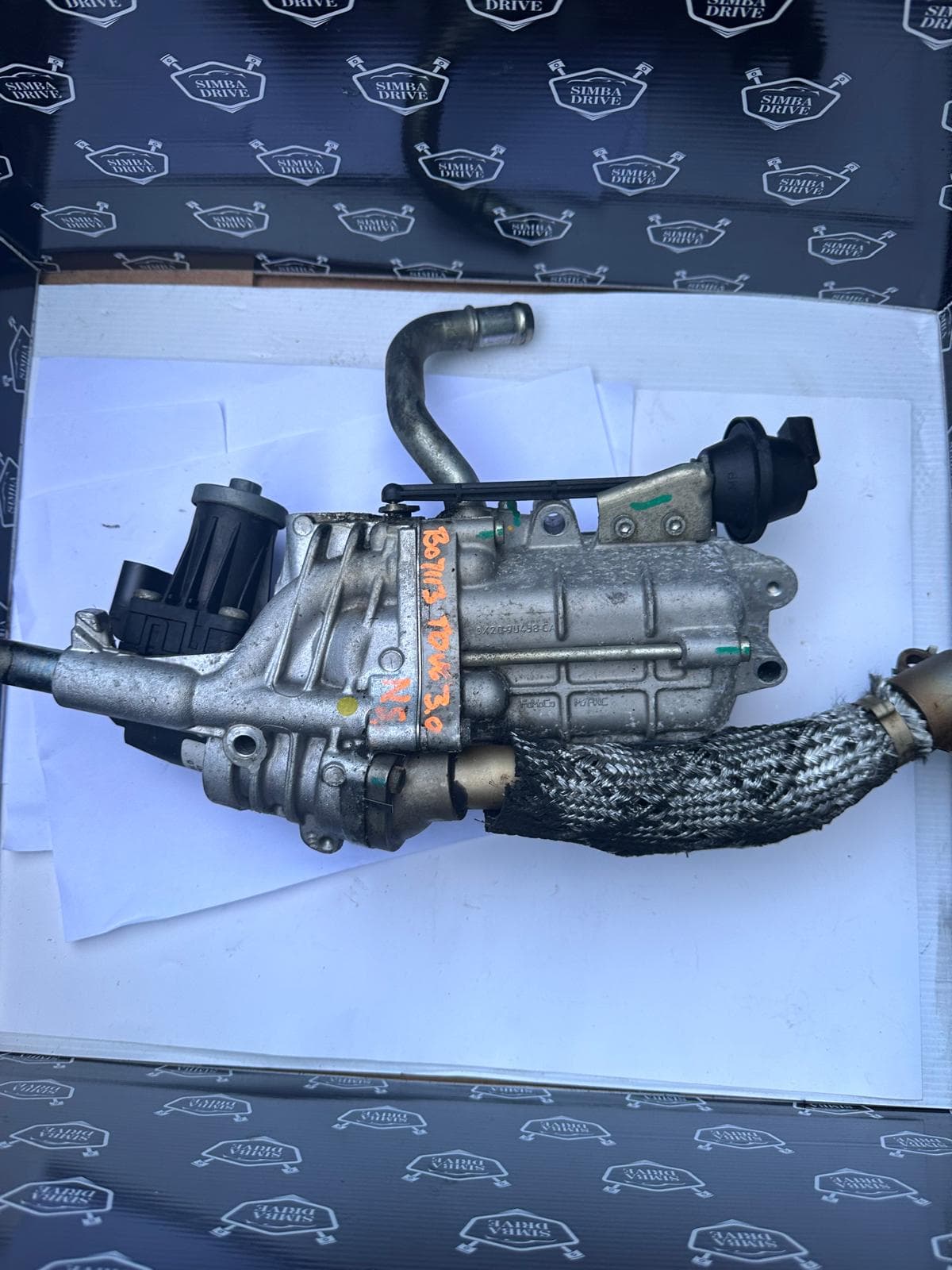 GENUINE LAND ROVER DISCOVERY 4 & RANGE ROVER SPORT 3.0L TDV6 PASSENGER SIDE EGR VALVE COOLER 9X2Q-9U438-CA