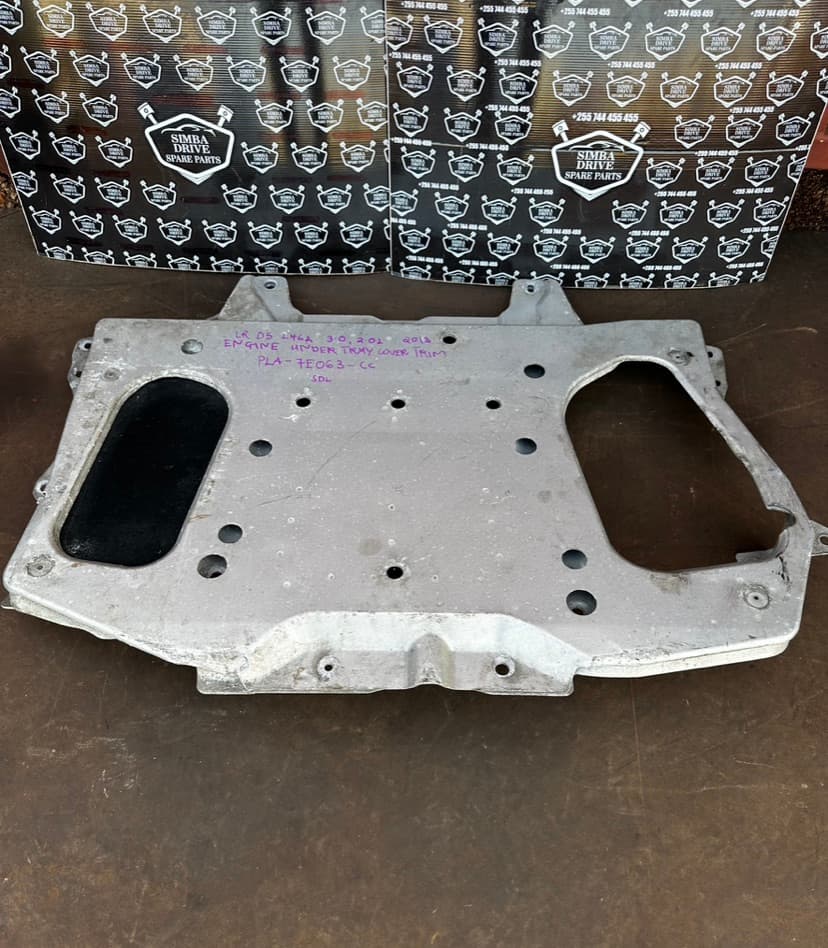 GENUINE LAND ROVER DISCOVERY 5 L462 2.0&3.0L 2013 Engine Under Tray Cover Trim