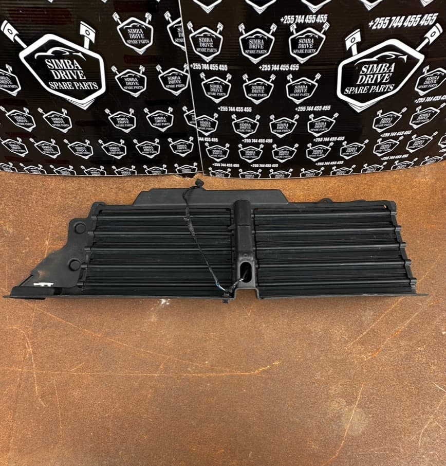 GENUINE RANGE ROVER VOGUE L405 2012-2021 Radiator Air Intake Duct Grill Shutter
