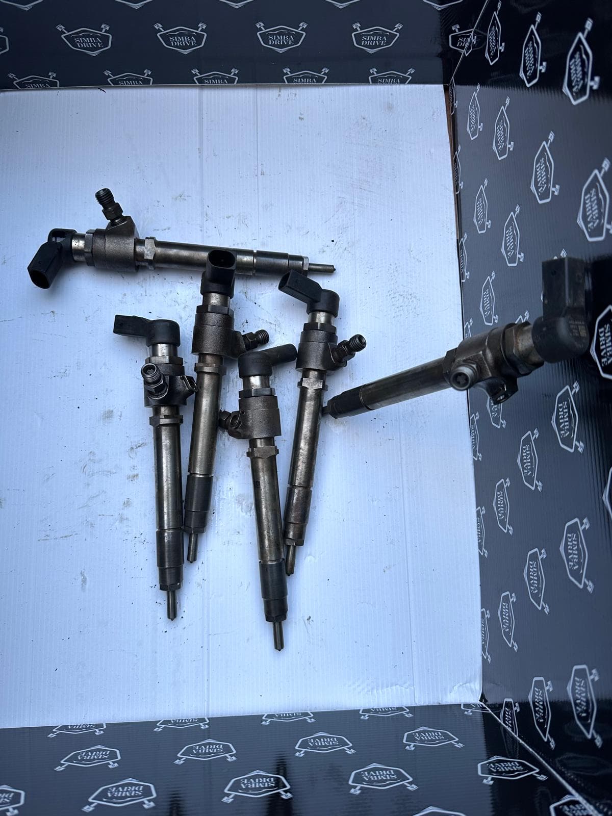 GENUINE Fuel Injectors NOZZLE For DISCOVERY 3 & RANGE ROVER SPORT 2.7L Diesel. Price Is For One Injector