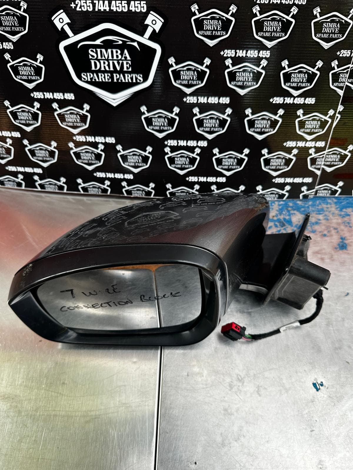 GENUINE LAND ROVER DISCOVERY 4 3.0L 2013-2016 Passenger Side Power Folding Wing Mirror, 7 Wire Connection Block (Grey Colour)