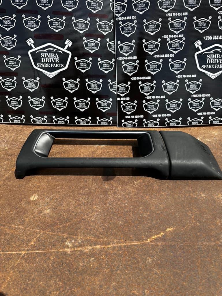 GENUINE RANGE ROVER VOGUE L405 2012-2019 Leather Display Surround Trim (Two Choice Of Colour Black & Cream)