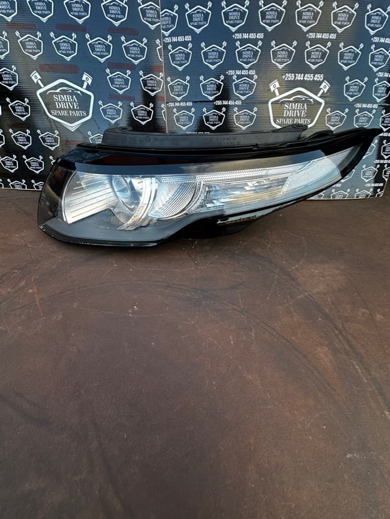 GENUINE LAND ROVER RANGE ROVER EVOQUE L538 2.0L 2.2L Driver Side (Left) Main Front Head Unit Light