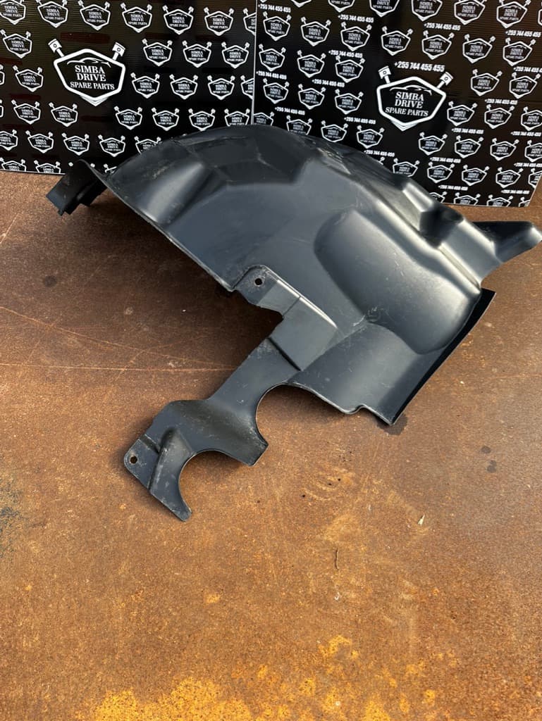 GENUINE LAND ROVER DISCOVERY SPORT L550 2015 Front Wheel Arch Liner ( Left OR Right) PRICE FOR ONE