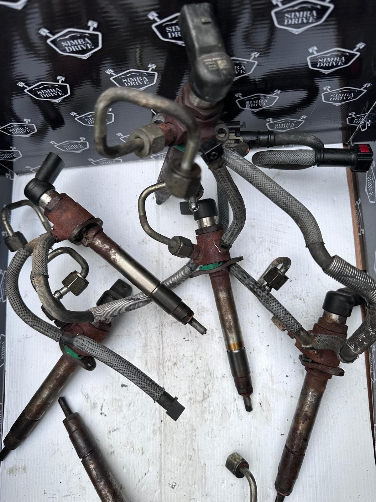GENUINE Fuel Injectors NOZZLE 2.7L Diesel TDV6. Price Is For Injectors ONLY NOT Connectors  (PRICE IS FOR ONE NOZZLE)