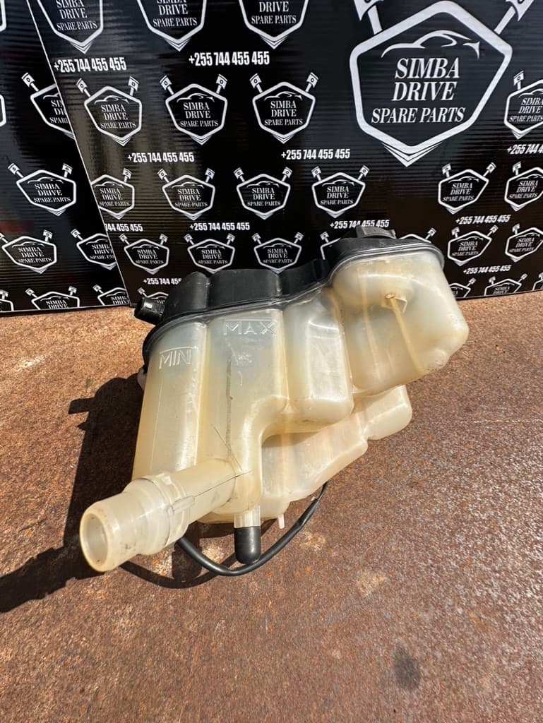 GENUINE RANGE ROVER EVOQUE  L538 2012 Coolant Header Expansion Tank Bottle