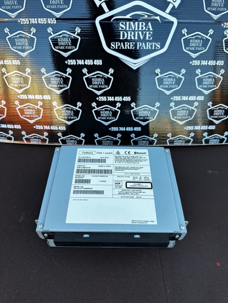 GENUINE RANGE ROVER SPORT L320 2008 CD DVD Changer REM26503