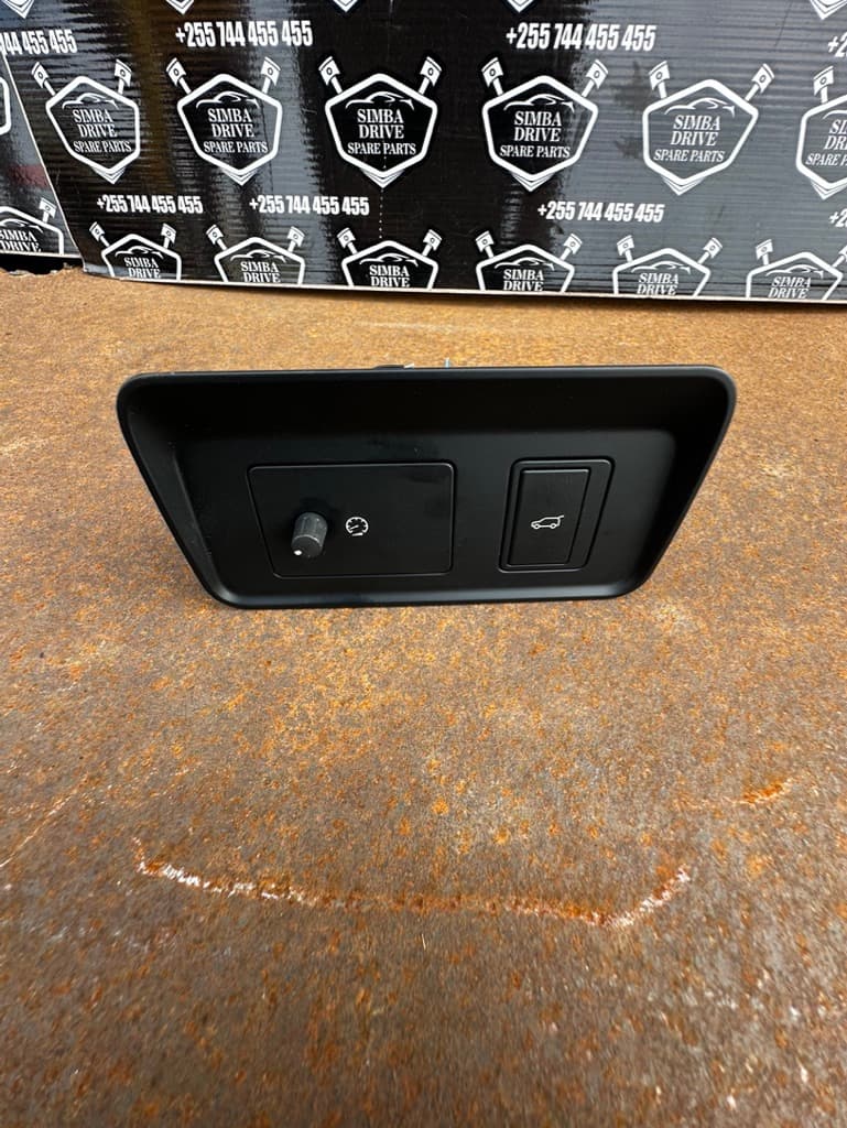 GENUINE RANGE ROVER SPORT L494, VOGUE L405 2012-2021 Boot Lid Tailgate Release Switch
