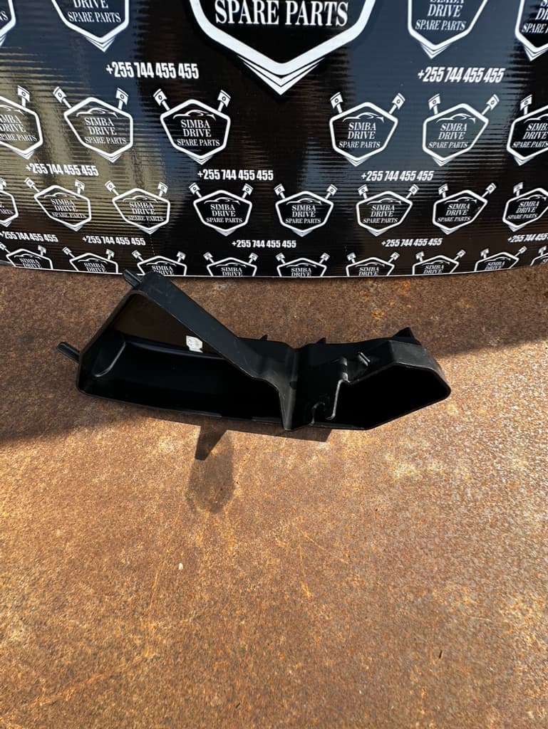 GENUINE RANGE ROVER EVOQUE L538 2013 Head Light Bracket Mount RightSide