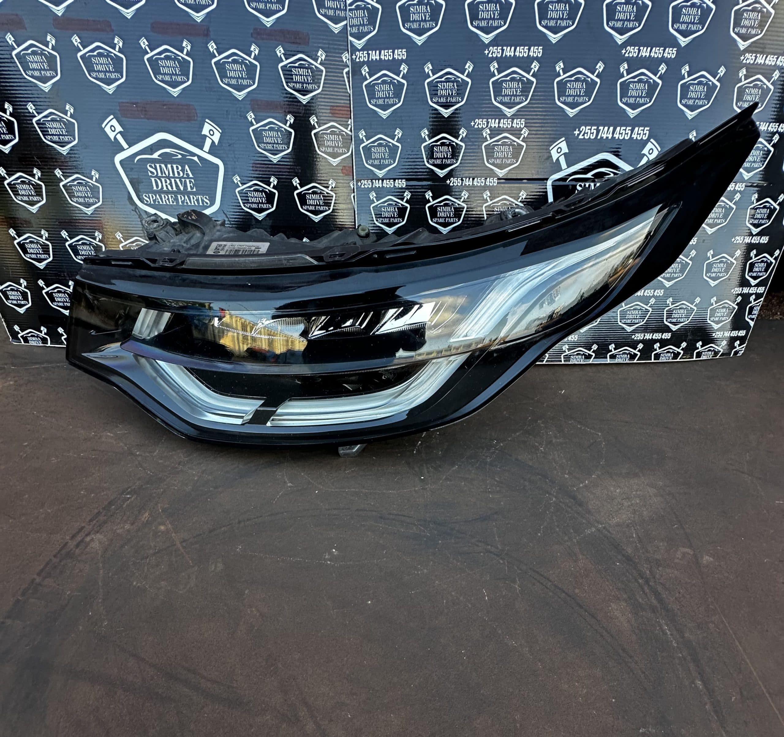 GENUINE LAND ROVER DISCOVERY 5 L462 2017-2025 Left Side O/S LED MAIN Head Light (Driver Side)
