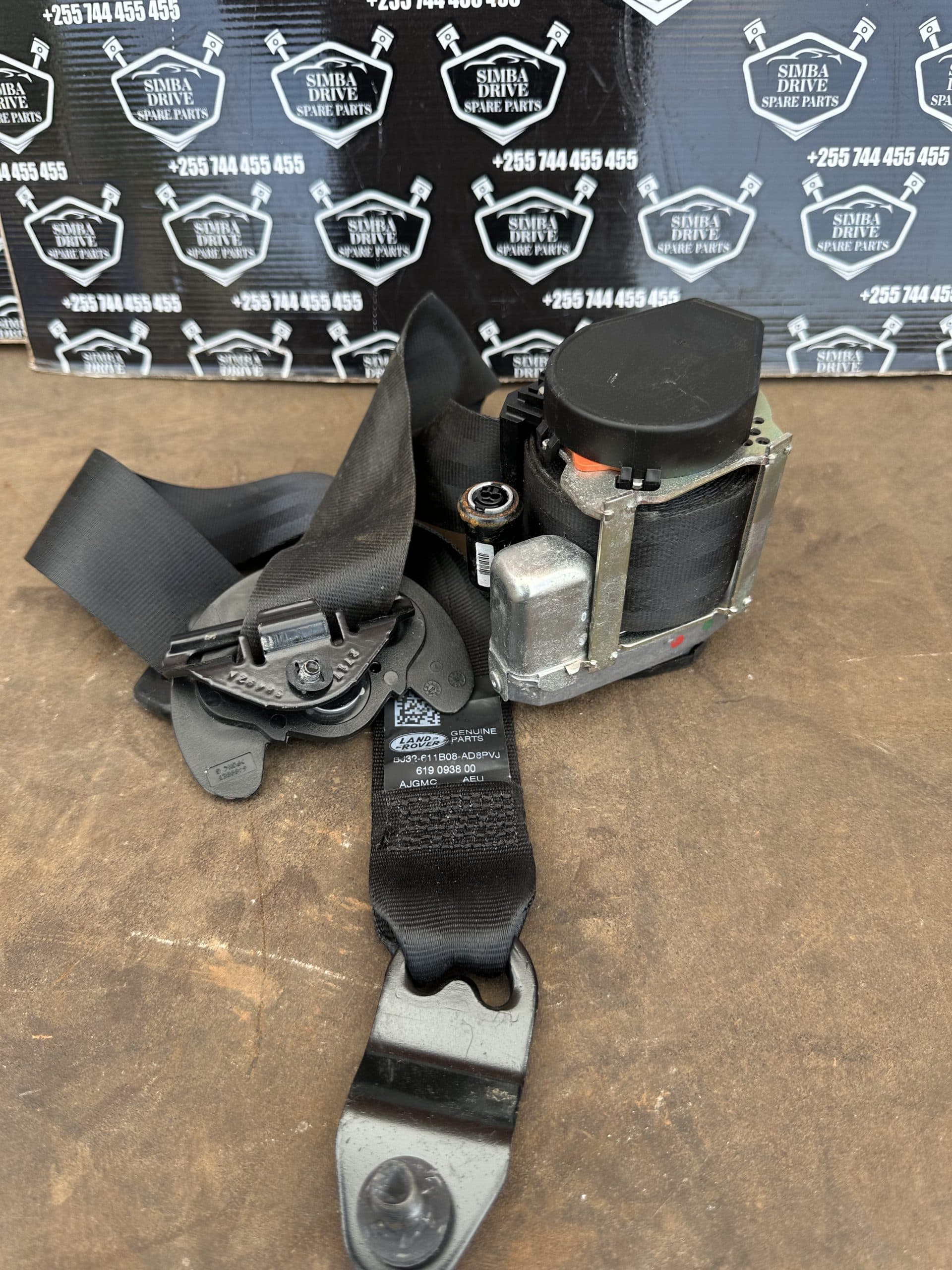 GENUINE LAND ROVER EVOQUE L538 2012-2019 Front Right  Driver Side Seat Belt
