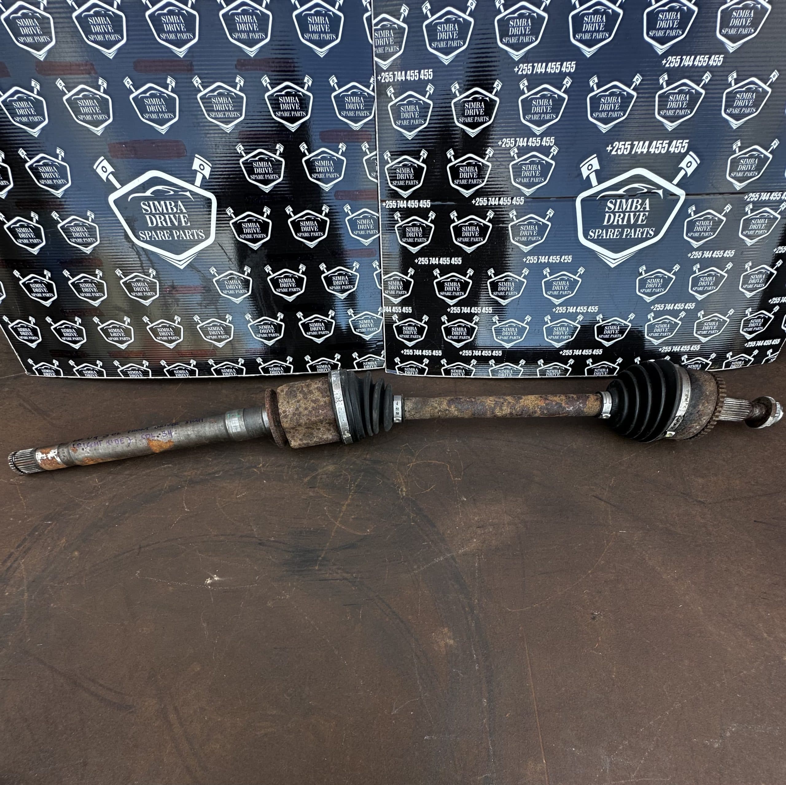 GENUINE LAND ROVER DISCOVERY 4 L319 3.0L DIESEL 2010-2016 Front Right Side Driveshaft
