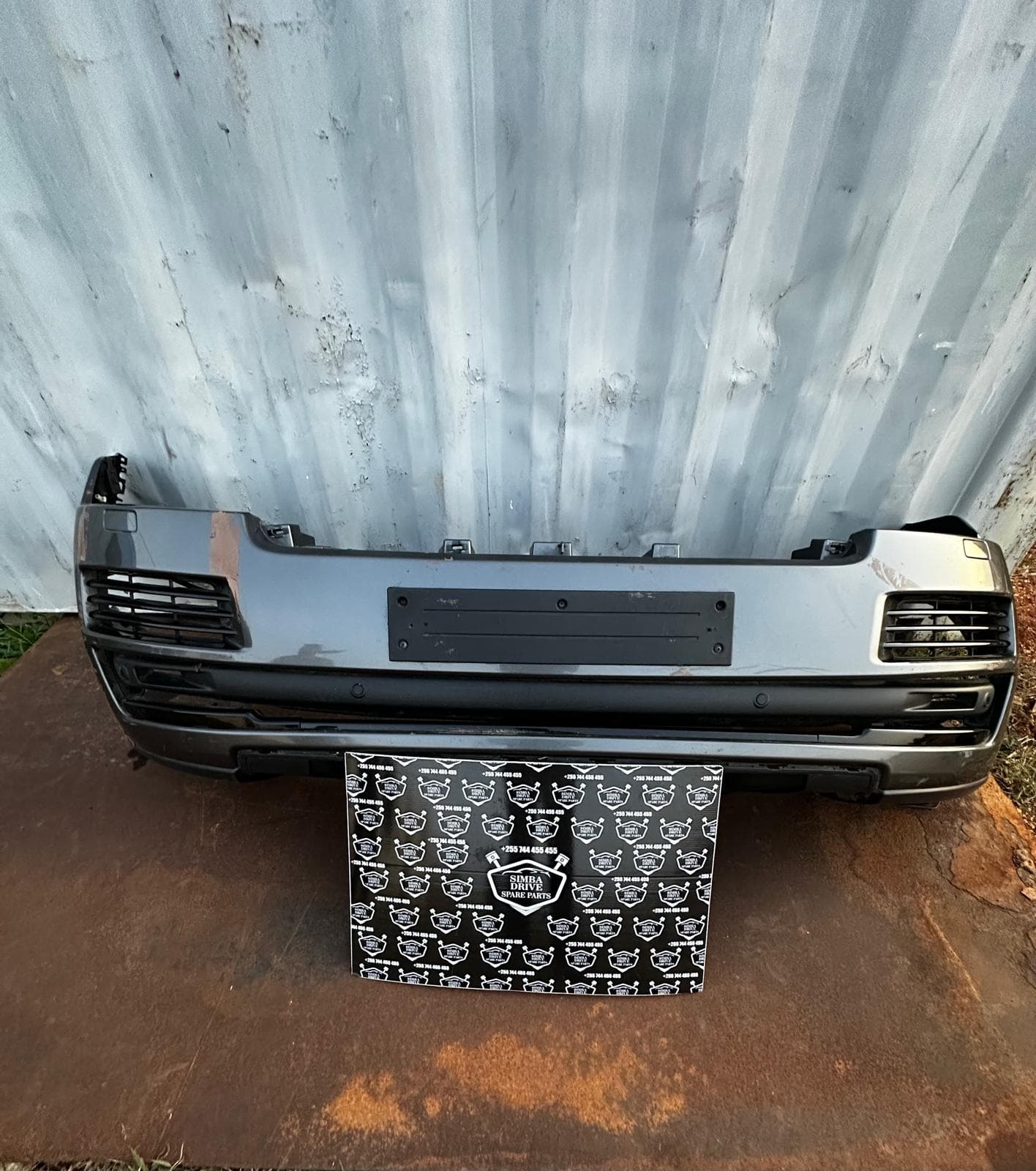 GENUINE RANGE ROVER VOGUE L405 2012-2018 Complete Front Bumper (Gray Colour)