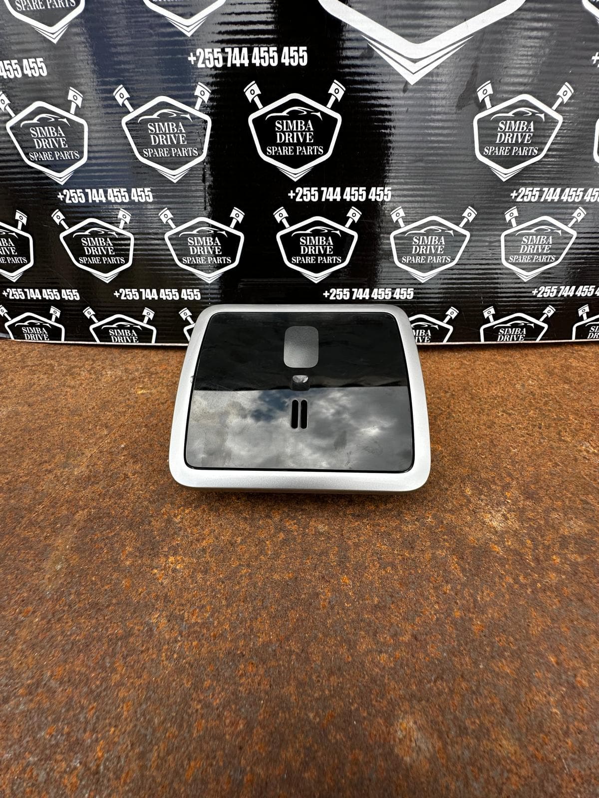 GENUINE RANGE ROVER VOGUE L405 2018-2021 Rear Roof Dorm Courtesy Light PRICE FOR ONE ( Left OR Right)