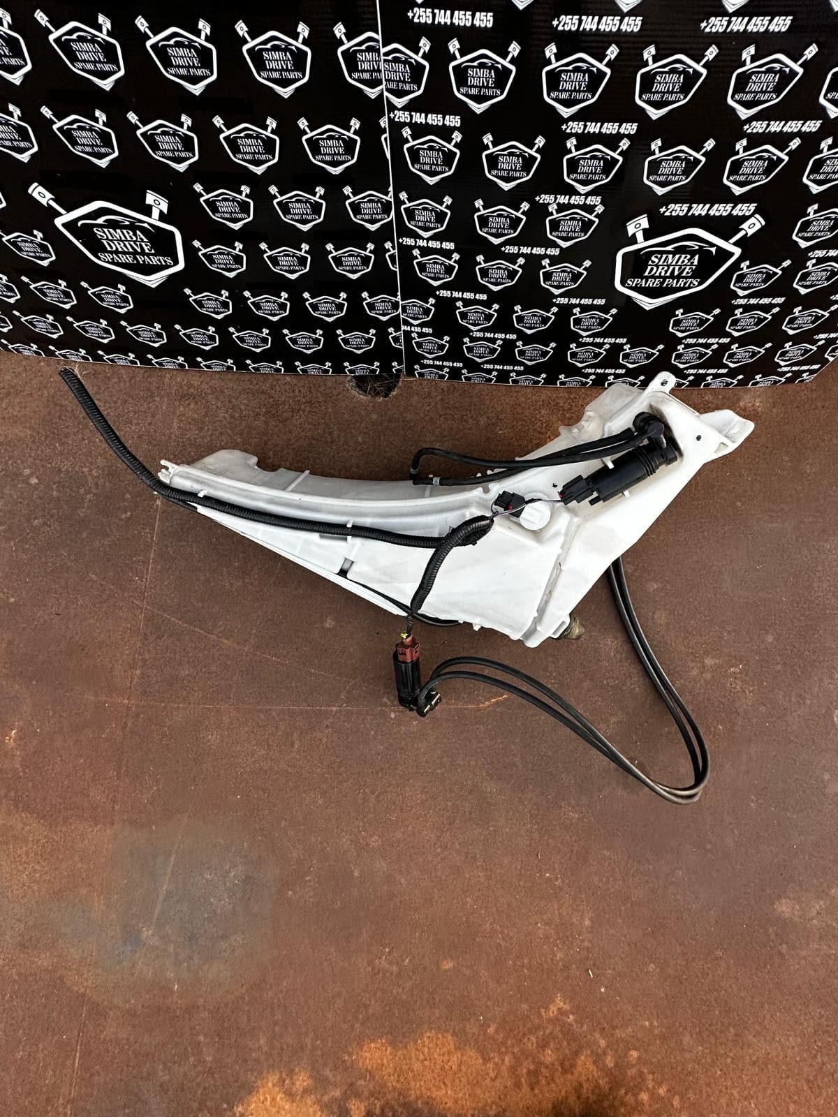GENUINE RANGE ROVER SPORT L494 2014-2017 Complete Wind Screen Washer Bottle and Motor Pump