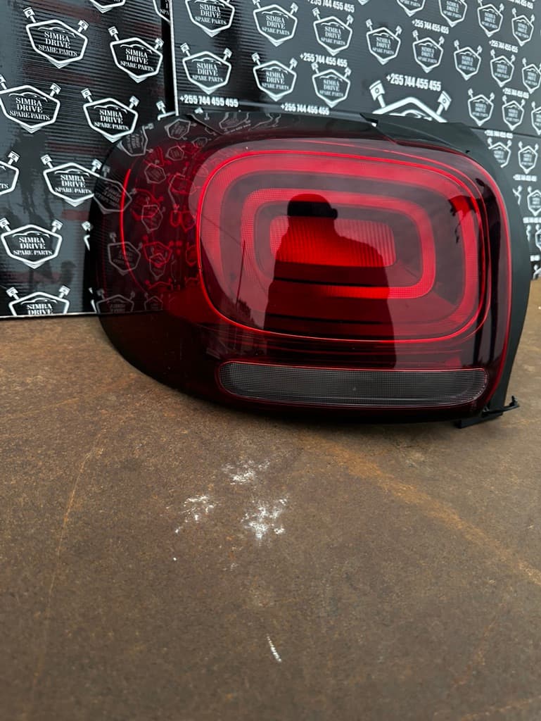 CITROEN C3 2016-2019 Passenger Side Tailgate Light