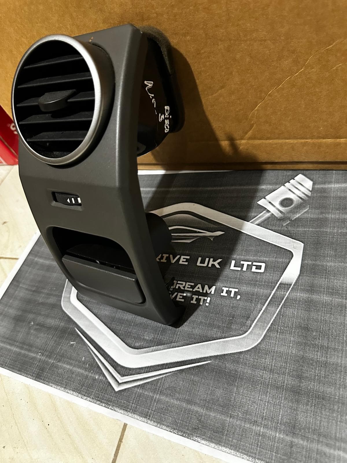 GENUINE Dashboard Air Vent For LAND ROVER DISCOVERY 3