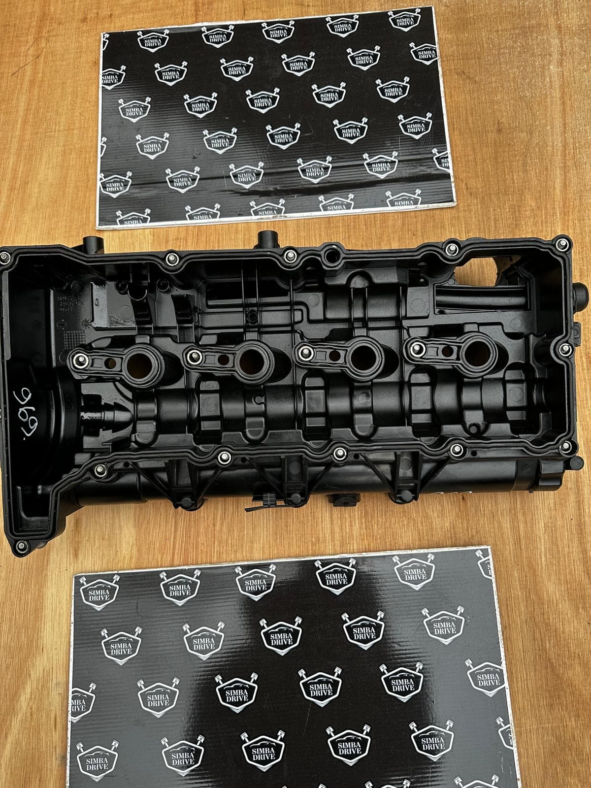 GENUINE BMW X3 ROCKER VALVE COVER 2013