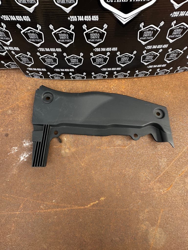 GENUINE LAND ROVER DISCOVERY 5 L462, RANGE ROVER VOGUE L405,SPORT L494 2014-2024 Right Side Wiper Scuttle Trim Panel Cover