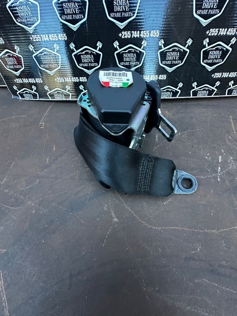 GENUINE LAND ROVER RANGE ROVER VOGUE L405, SPORT L494 2013 Rear Left OR Right Seat Belt PRICE FOR ONE