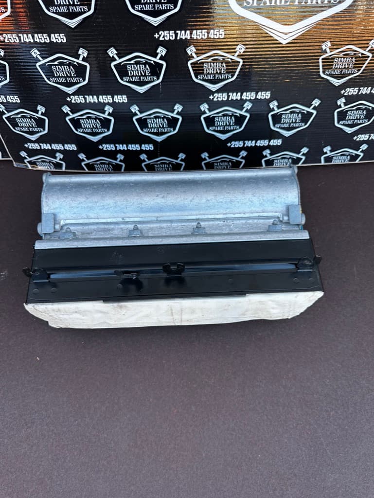 GENUINE RANGE ROVER VOGUE L322 2002-2006 4.4L Passenger Dash Air SRS Bag