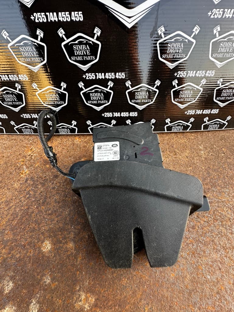 GENUINE Range Rover Vogue L405 2015-2021 Lower Tailgate Lock Catch Latch Right Driver Side/ With Actuator