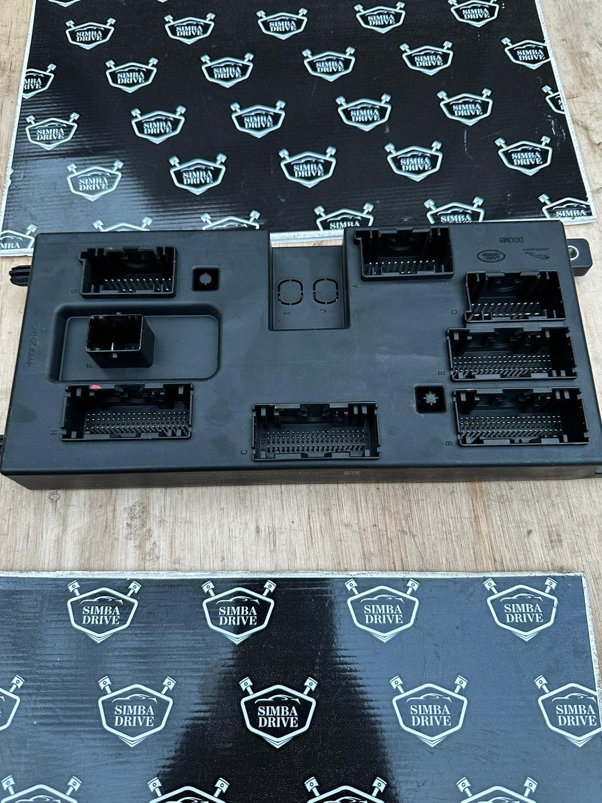 GENUINE LAND ROVER RANGE ROVER SPORT L494 BCM BODY CONTROL MODULE UNIT