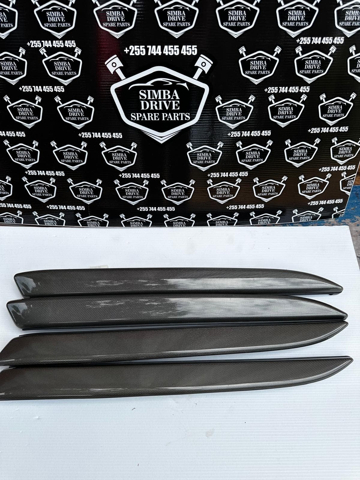 GENUINE LAND ROVER DISCOVERY 5 HSE (Luxury) 2017-2025 A Full Set Of Door Trim With Ambient Lights In Mint Condition