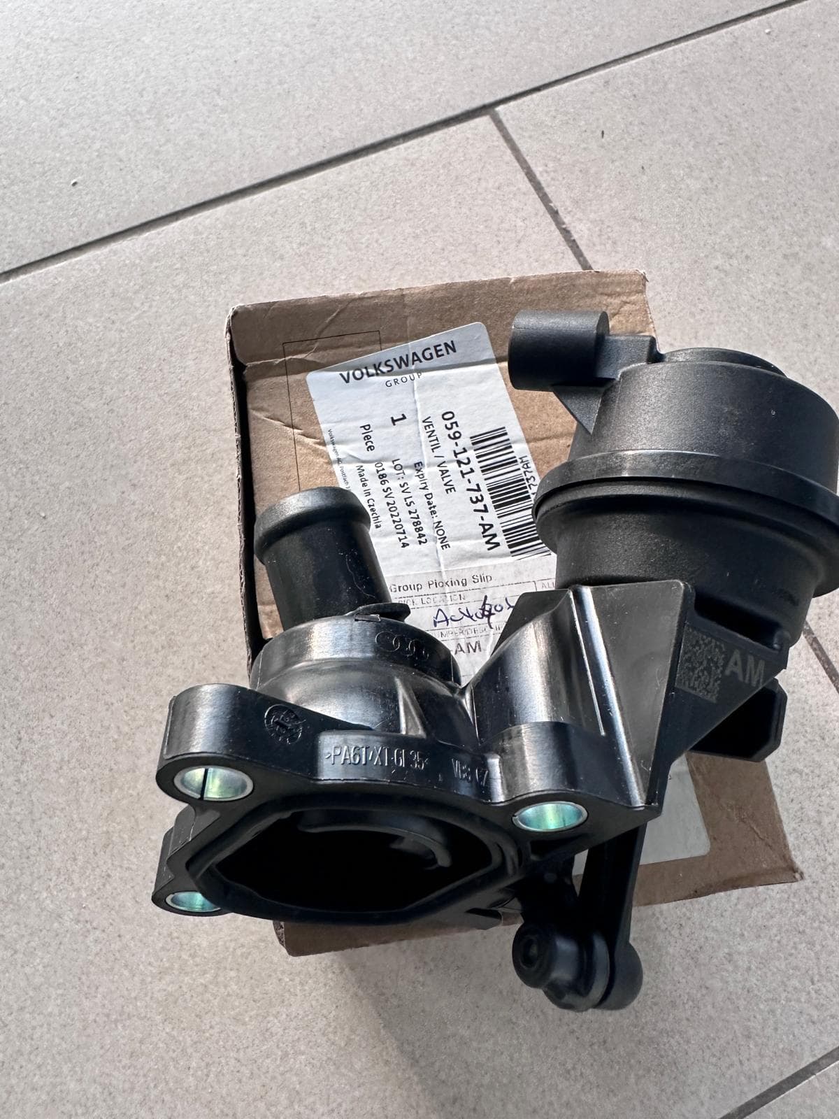 GENUINE Regulating Valve Coolant Control For WOLKSWAGEN TOUAREG. Also fit Audi A5 A6 C7 Q5 Q7 8R
