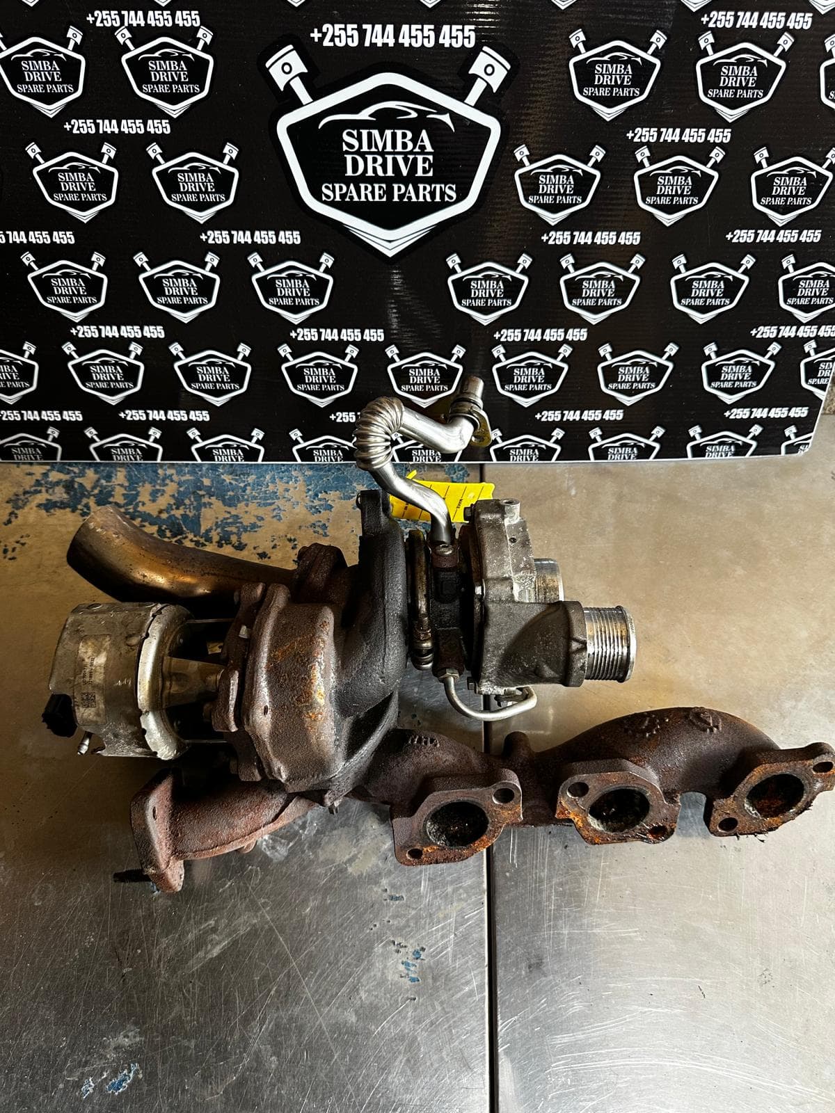 GENUINE LAND ROVER DISCOVERY 4 3.0L TDV6 2015 Right Side Turbo & Manifold