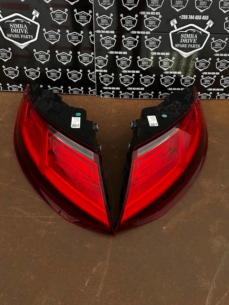 GENUINE AUDI CONVERTIBLE TT 2018-2024 Rear Outer Tail Light (Pair)