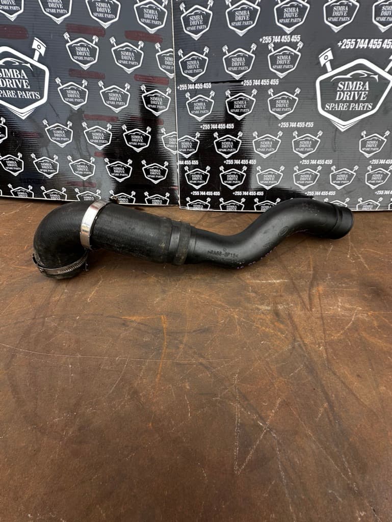 GENUINE LAND ROVER DISCOVERY 5 L462 MK5 306DT 2017 3.0L Diesel Intercooler Hose Pipe