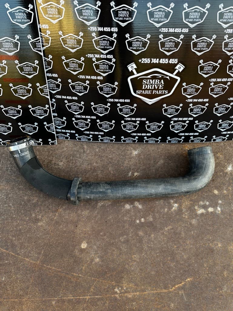 GENUINE RANGE ROVER SPORT L494 2015-2020 3.0L, DISCOVERY 5 L462 Intercooler Pipe Hose