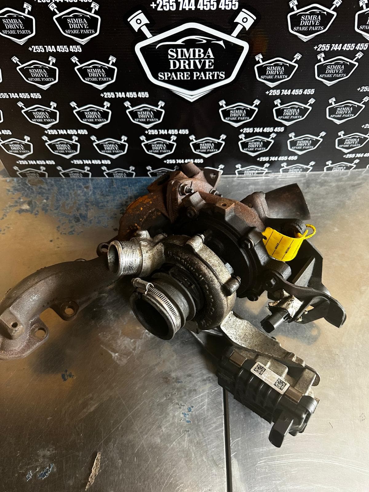 GENUINE LAND ROVER DISCOVERY 4 3.0L TDV6 Left Side Turbo & Manifold Actuator