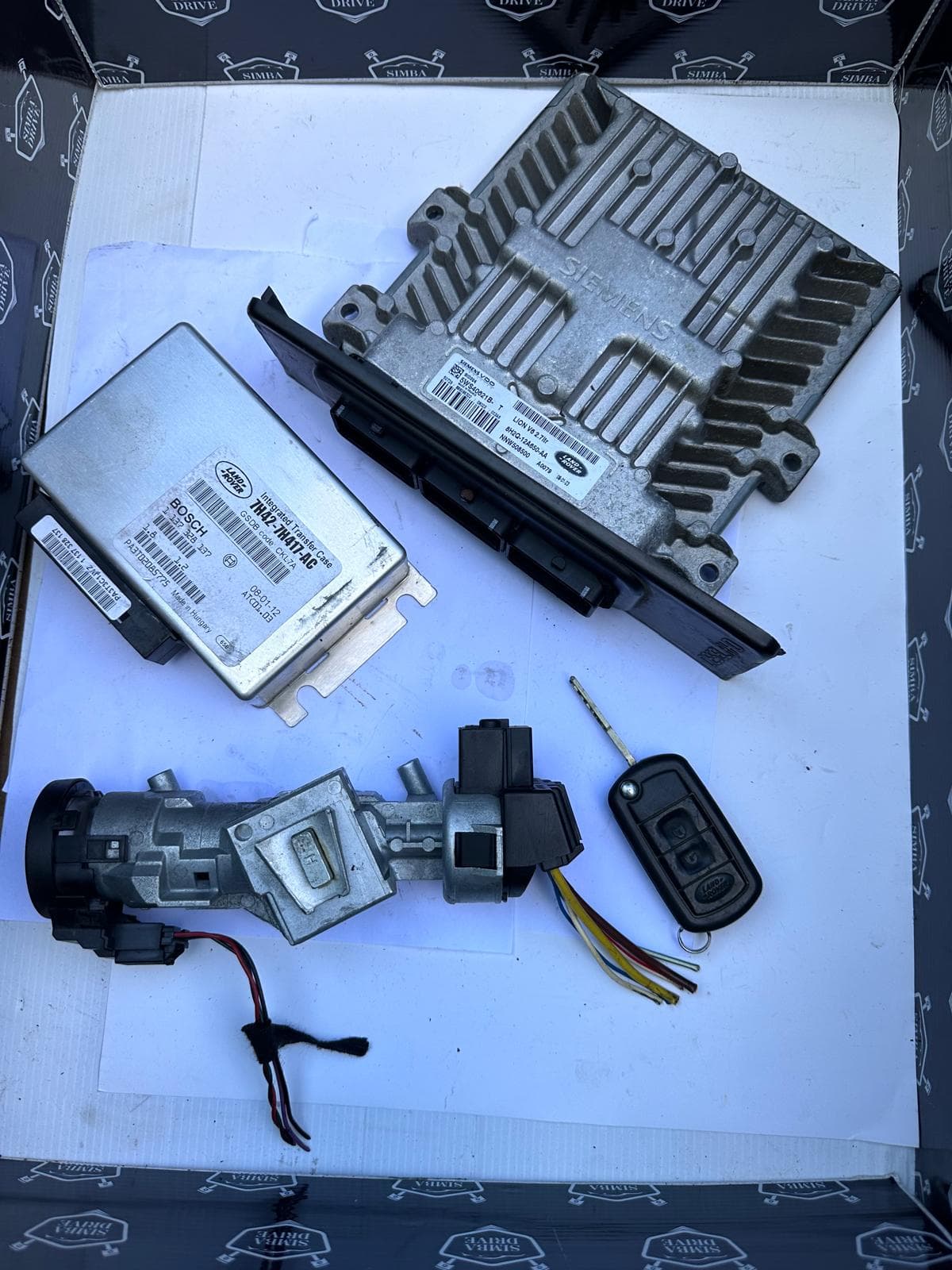 GENUINE Complete Pack(Engine ECU Module, gearBox module, Ignition with 1Keys) TOTAL ITEMS 5 Marked (08) For DISCOVERY 3 & RANGE ROVER SPORT 2.7LDiesel