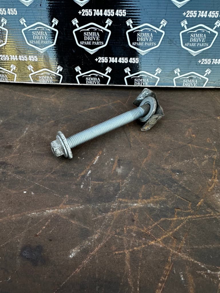 GENUINE LAND ROVER DISCOVERY 5 L462, RANGE ROVER VOGUE L405, SPORT L494 2013-2020 Rear Lower Control Arm Mount Bolt