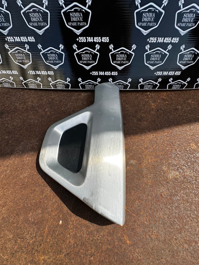 GENUINE RANGE ROVER VOGUE L405 2013 Side Trim Center Console ( Left Side)