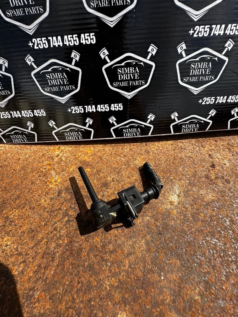 GENUINE RANGE ROVER VOGUE L405, Sport L494 & DISCOVERY 4 3.0L Coolant Expansion Tank Sensor