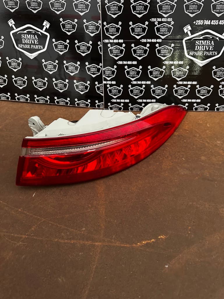 JAGUAR XF X260 2016 Rear Right Tail Light