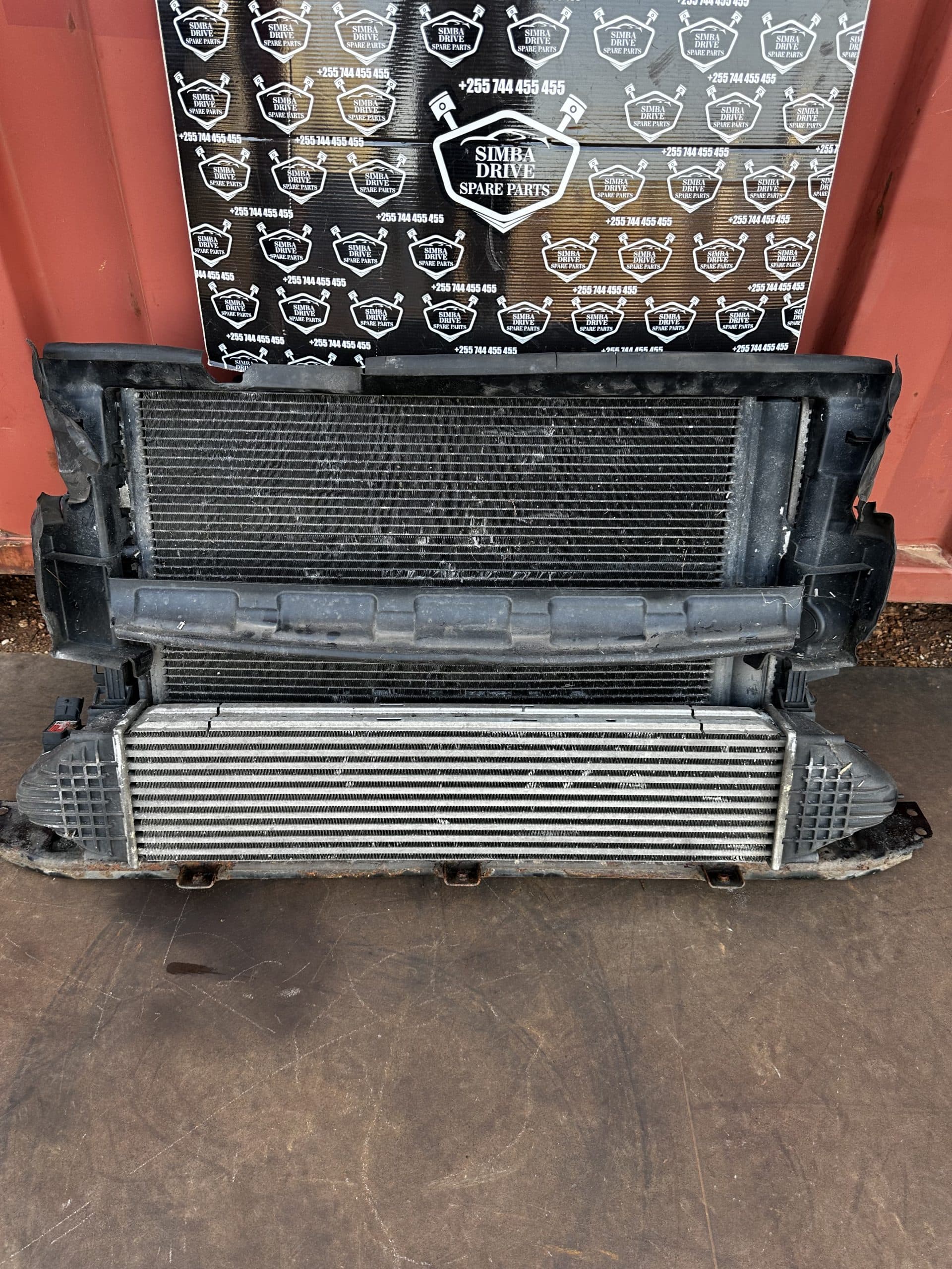 GENUINE LAND ROVER RANGE ROVER EVOQUE L538 2014 2.2L Diesel Automatic Radiator Rad Pack