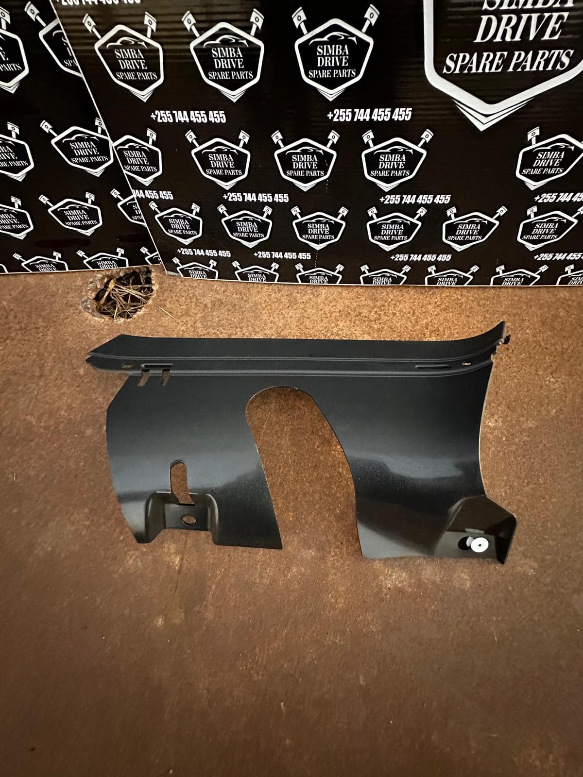 GENUINE RANGE ROVER VOGUE L405 2019, D Pillar Trim Left Side