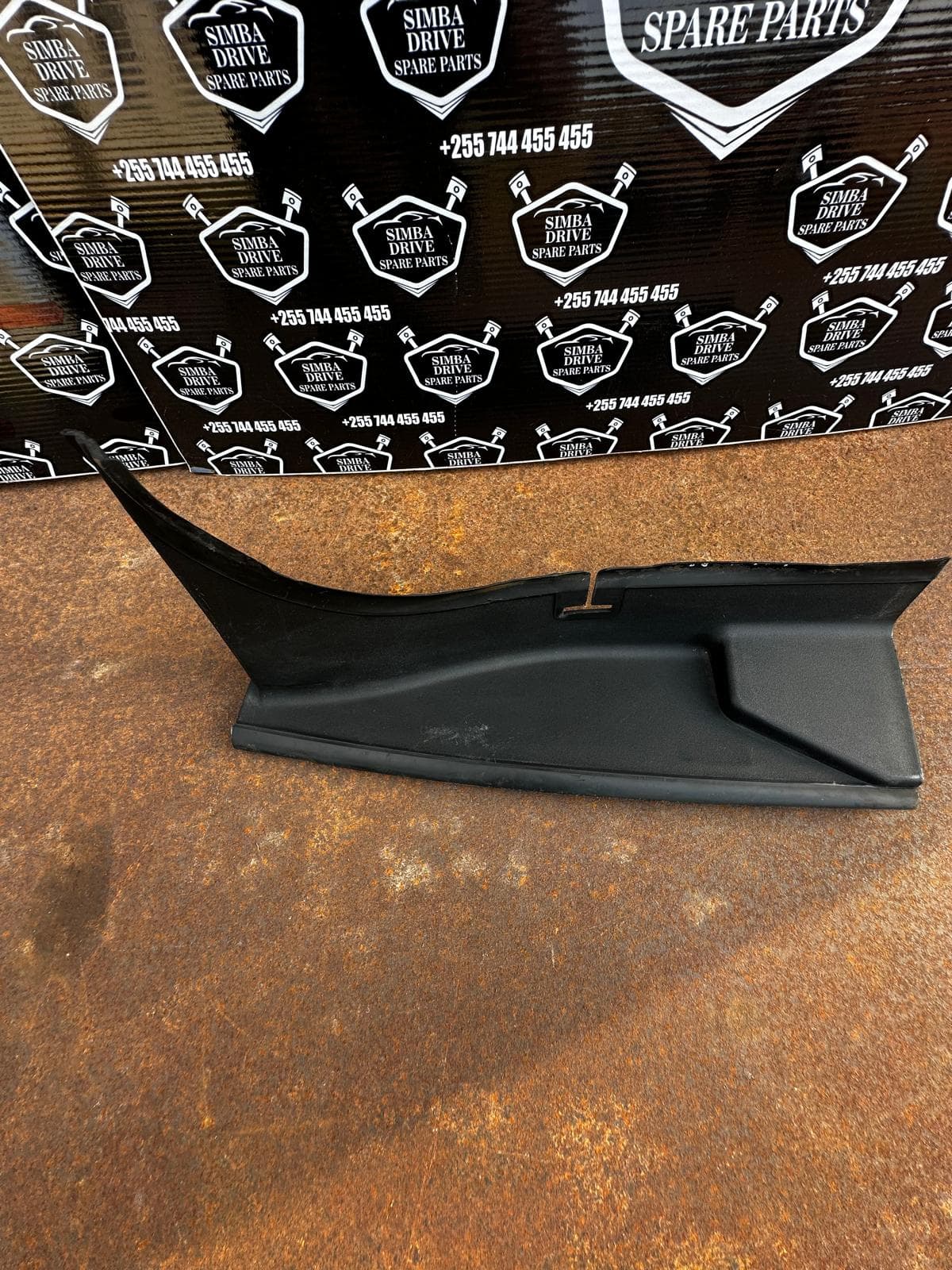 GENUINE RANGE ROVER VOGUE L405 2017 Rear Right Side Tailgate Cover