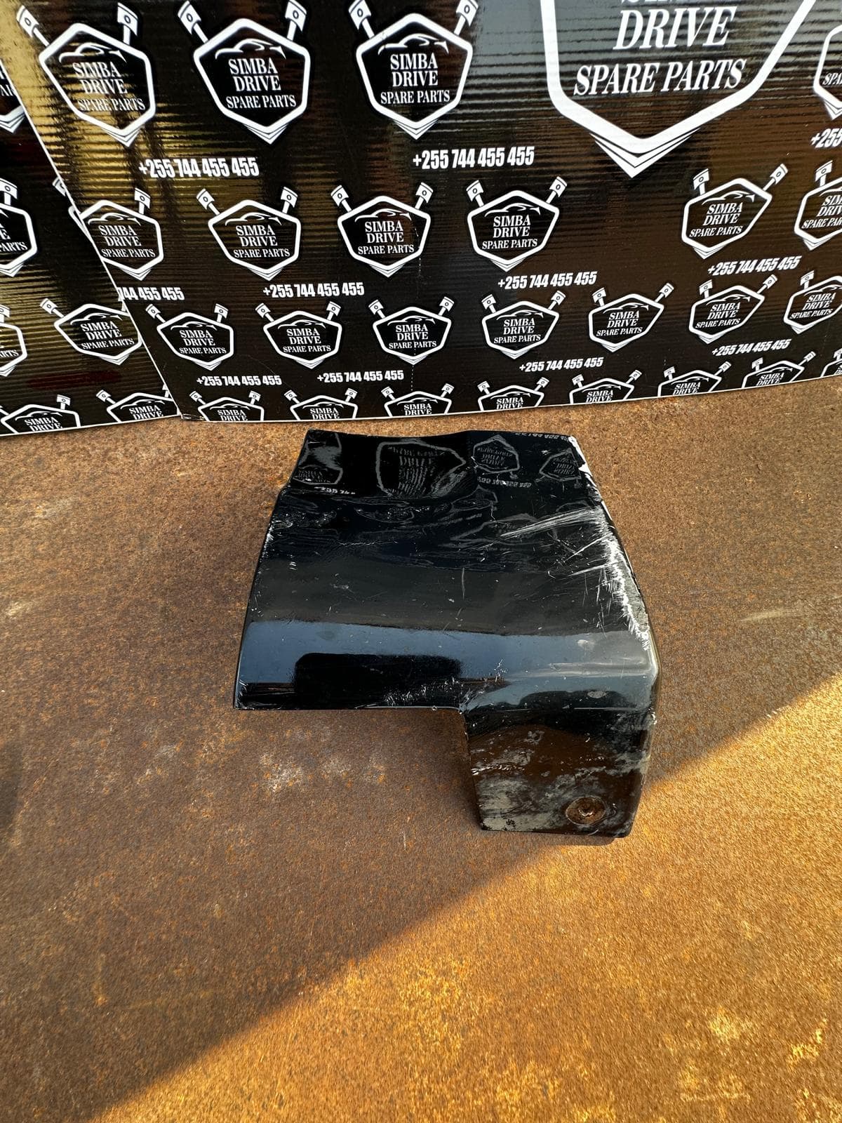 LAND ROVER DISCOVERY 5 L462 2017 Driver Side Right Front Arch Moulding